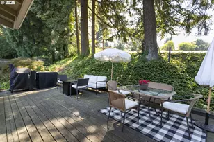 1674 Fircrest Dr, Lake Oswego, OR 97034 - Photo 13