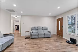 271 NW Sherry St, Winston, OR 97496 - Photo 7