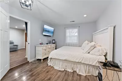 271 NW Sherry St, Winston, OR 97496 - Photo 13