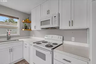 717 20th St, Salem, OR 97301 - Photo 13