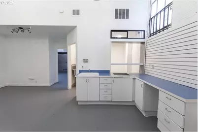 1200 1218 N Killingsworth St, Portland, OR 97217 - Photo 9