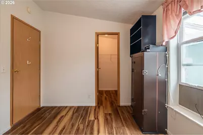 1707 13th St, North Bend, OR 97459 - Photo 15