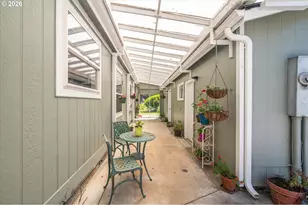 1707 13th St, North Bend, OR 97459 - Photo 23