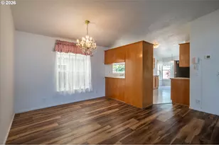 1707 13th St, North Bend, OR 97459 - Photo 7