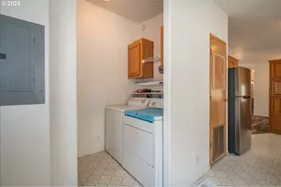 1707 13th St, North Bend, OR 97459 - Photo 13