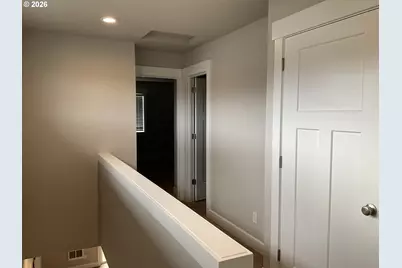 690 E 1st Ave, Estacada, OR 97023 - Photo 17