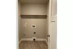 690 E 1st Ave, Estacada, OR 97023 - Photo 9