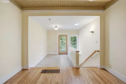 3419 SW Dosch Rd, Portland, OR 97239 - Photo 9