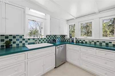 3419 SW Dosch Rd, Portland, OR 97239 - Photo 17