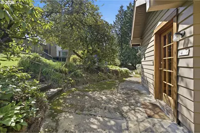 3419 SW Dosch Rd, Portland, OR 97239 - Photo 5