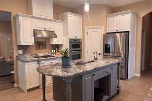 1220 Stonegate Dr, Medford, OR 97504 - Photo 17