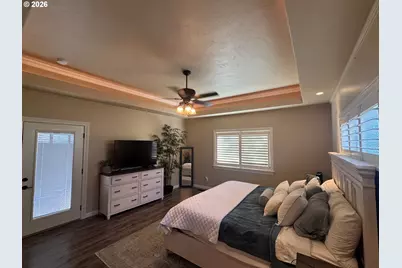 1220 Stonegate Dr, Medford, OR 97504 - Photo 23