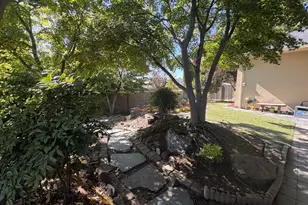1220 Stonegate Dr, Medford, OR 97504 - Photo 47