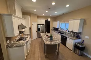 1220 Stonegate Dr, Medford, OR 97504 - Photo 15