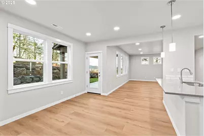 2668 Cascara Dr, Eugene, OR 97403 - Photo 9