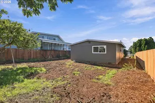 2353 Brussells St, North Bend, OR 97459 - Photo 23