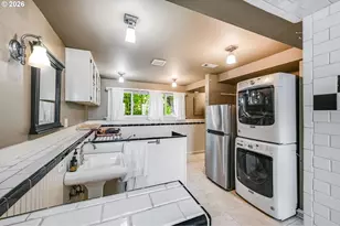 446 NE Ivy St, Portland, OR 97212 - Photo 13
