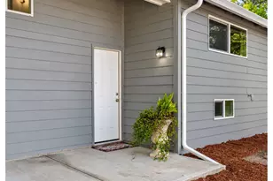 4225 NE Simpson St, Portland, OR 97218 - Photo 31