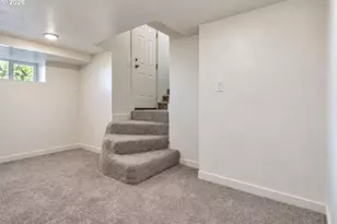 4225 NE Simpson St, Portland, OR 97218 - Photo 23