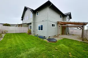 1251 Moore St, Brookings, OR 97415 - Photo 13