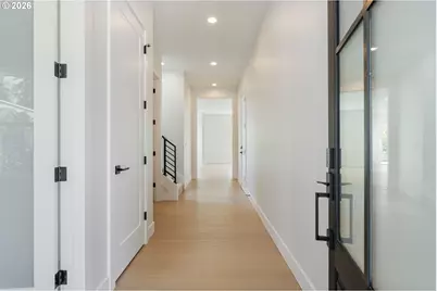 8014 SW Spruce St, Portland, OR 97223 - Photo 9