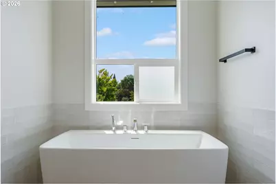 8014 SW Spruce St, Portland, OR 97223 - Photo 21