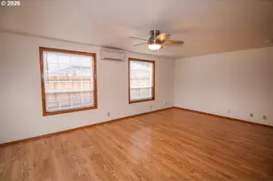 731 NW Baker Creek Rd, McMinnville, OR 97128 - Photo 9