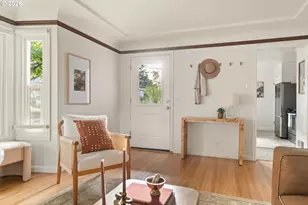 1815 NE Junior St, Portland, OR 97211 - Photo 9