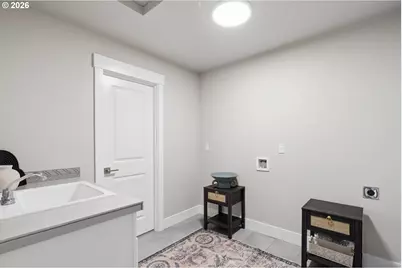 17683 SW Cobb Ln, Beaverton, OR 97007 - Photo 37