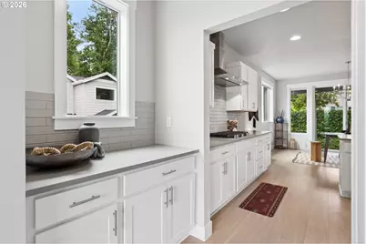 17683 SW Cobb Ln, Beaverton, OR 97007 - Photo 13