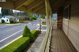 840 S 1st St, Cottage Grove, OR 97424 - Photo 33