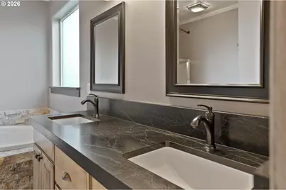 4334 Log Dr, Salem, OR 97305 - Photo 25