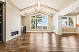 17547 Cherry Ct, Lake Oswego, OR 97034 - Photo 5