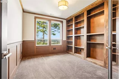 17547 Cherry Ct, Lake Oswego, OR 97034 - Photo 23