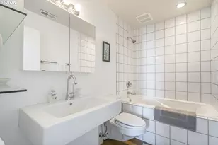 2221 SW 1st Ave, Portland, OR 97201 - Photo 29