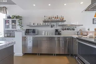 2221 SW 1st Ave, Portland, OR 97201 - Photo 11