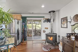 889 H Ave, Powers, OR 97466 - Photo 13