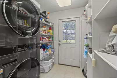 889 H Ave, Powers, OR 97466 - Photo 27