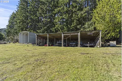 889 H Ave, Powers, OR 97466 - Photo 23