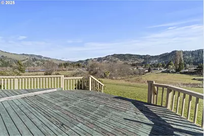 889 H Ave, Powers, OR 97466 - Photo 21