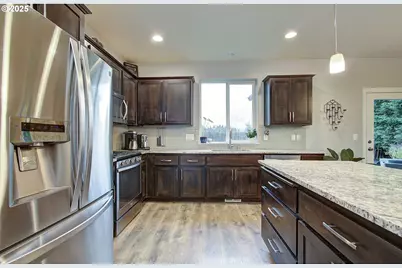 9717 NE 100th Way, Vancouver, WA 98662 - Photo 11