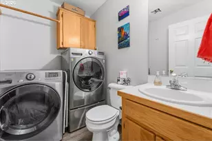 2239 Hawthorne St, Forest Grove, OR 97116 - Photo 27