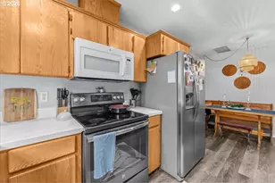 2239 Hawthorne St, Forest Grove, OR 97116 - Photo 13