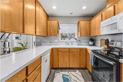 2239 Hawthorne St #7, Forest Grove, OR 97116 - Photo 11
