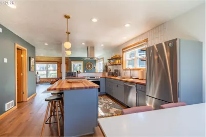 5855 Barefoot Ln, Pacific City, OR 97135 - Photo 9