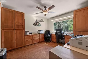 1141 S Creekside Dr NE, Sisters, OR 97759 - Photo 11