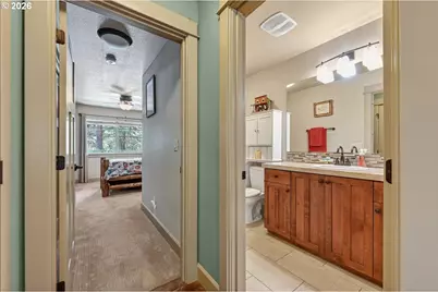 1141 S Creekside Dr NE, Sisters, OR 97759 - Photo 29