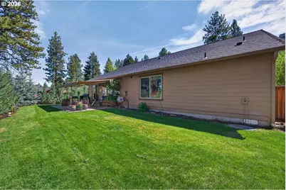 1141 S Creekside Dr NE, Sisters, OR 97759 - Photo 45