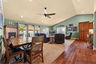 1141 S Creekside Dr NE, Sisters, OR 97759 - Photo 15