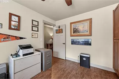 1141 S Creekside Dr NE, Sisters, OR 97759 - Photo 13